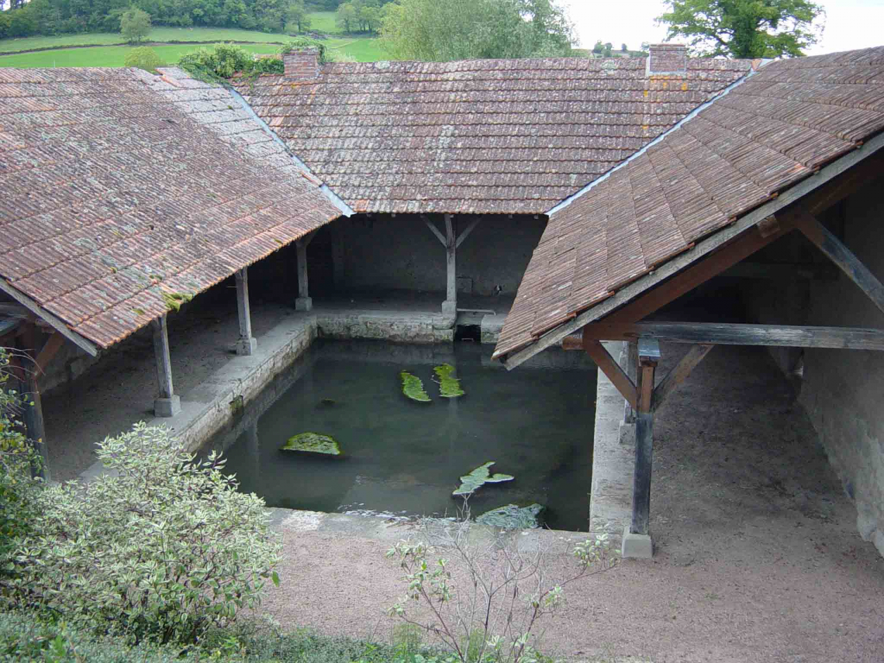 190418143331_lavoir-montaigu-ot-varennes